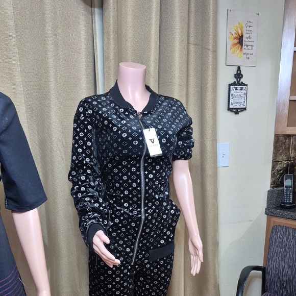 Black Patterned Women's Pants - Picture 4 of 7